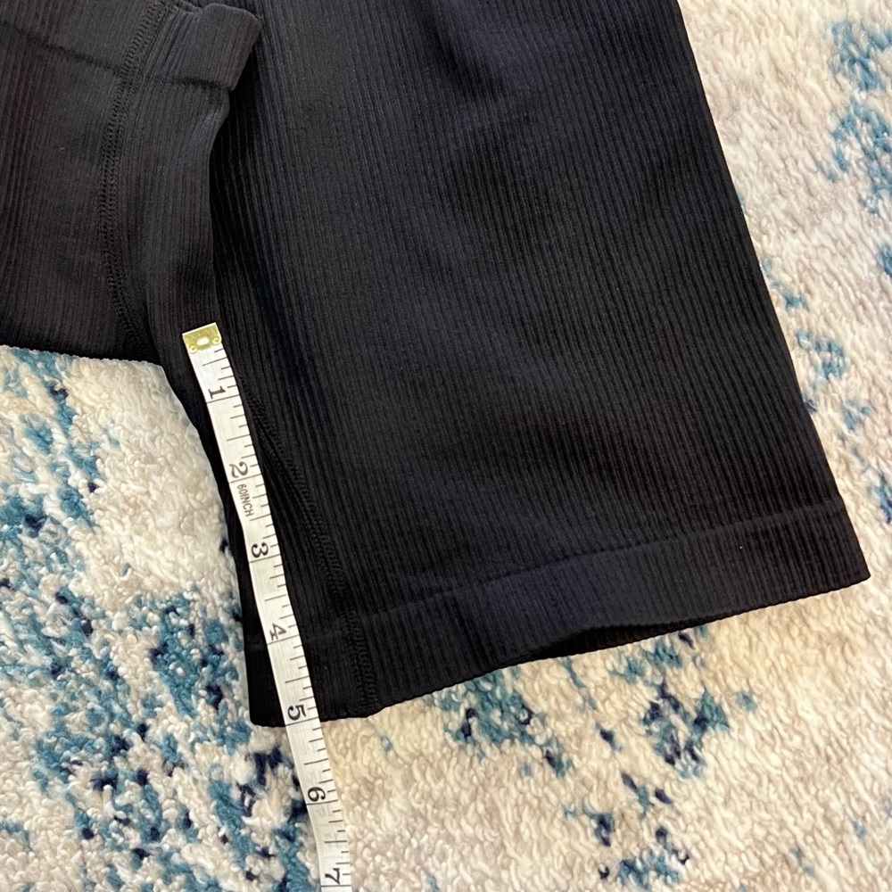 Black Ribbed Seamless High-Waisted Compression Biker Shorts Medium - Picture 4 of 7
